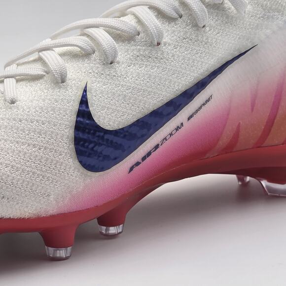 Athletic_Shoes